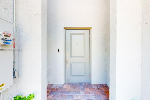 Townhouse in Homestead, Florida 4 bedrooms, 173.91 sq.m. № 1823737 - photo 6