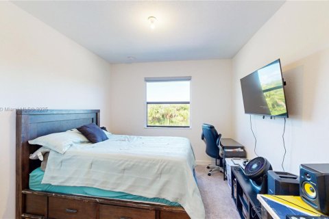 Townhouse in Homestead, Florida 4 bedrooms, 173.91 sq.m. № 1823737 - photo 29