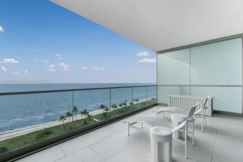 Condo in Bal Harbour, Florida, 1 bedroom  № 1809379 - photo 19