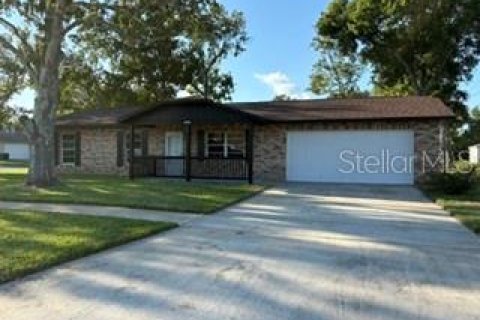 House in South Daytona, Florida 3 bedrooms, 102.84 sq.m. № 2395919