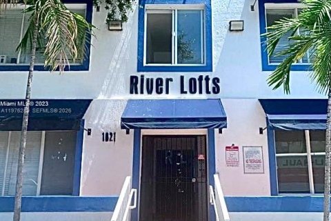 Condo in Miami, Florida, 1 bedroom  № 2042449