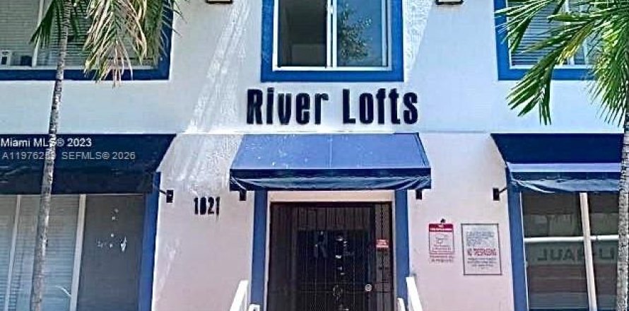 Condo in Miami, Florida, 1 bedroom  № 2042449