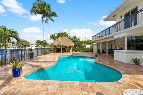 Casa en venta en Hallandale Beach, Florida, 5 dormitorios, 345.41 m2 № 2088722 - foto 3