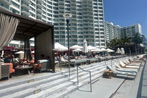 Студия в кондо в Майами-Бич, Флорида № 2034539