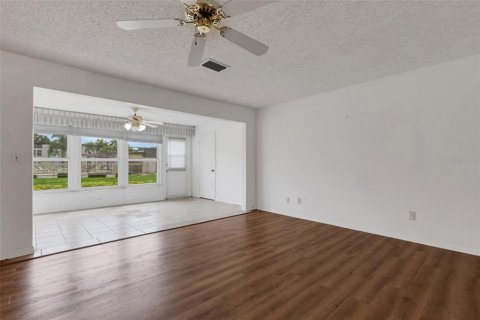 Condominio en venta en Seminole, Florida, 2 dormitorios, 119.38 m2 № 2224916 - foto 12