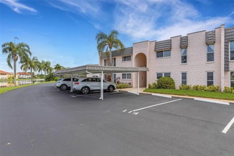 Condominio en venta en Seminole, Florida, 2 dormitorios, 119.38 m2 № 2224916 - foto 4
