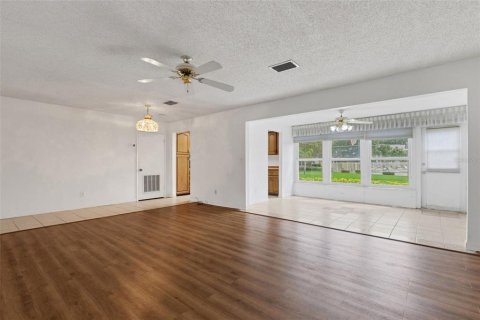 Condominio en venta en Seminole, Florida, 2 dormitorios, 119.38 m2 № 2224916 - foto 11