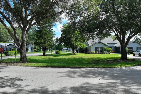 House in Lehigh Acres, Florida 2 bedrooms № 1940625 - photo 29