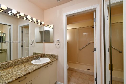 House in Lehigh Acres, Florida 2 bedrooms № 1940625 - photo 9