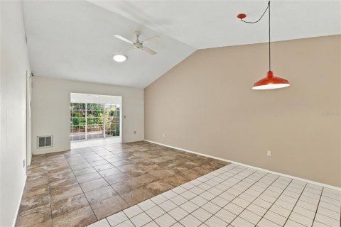 Casa en venta en Safety Harbor, Florida, 2 dormitorios, 94.11 m2 № 2433574 - foto 8