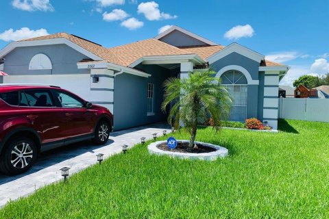House in Apopka, Florida 3 bedrooms, 143.44 sq.m. № 2216411