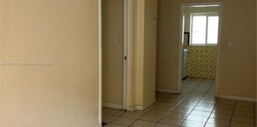 Appartement à Miami, Floride 1 chambre, 317.35 m2 № 1946381