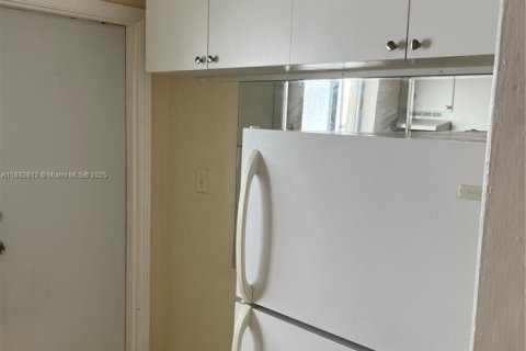 Appartement à louer à Miami, Floride: 1 chambre, 317.35 m2 № 1946381 - photo 9