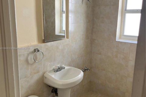 Appartement à louer à Miami, Floride: 1 chambre, 317.35 m2 № 1946381 - photo 7