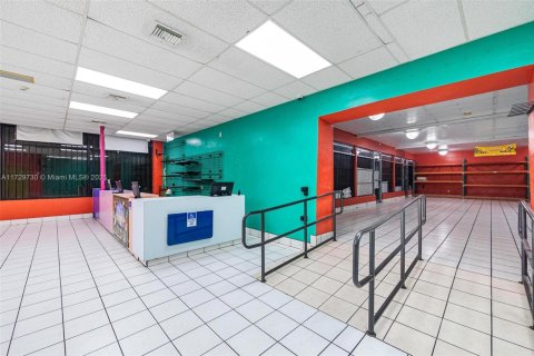 Immobilier commercial à vendre à Miami, Floride № 1729179 - photo 25