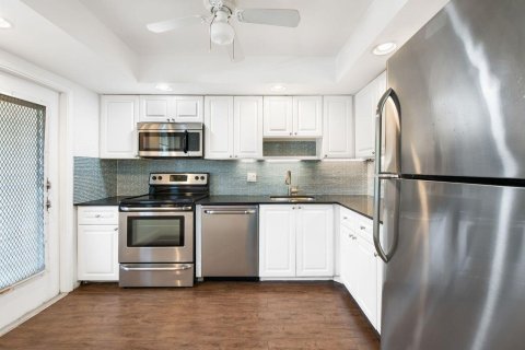 Copropriété à louer à Pompano Beach, Floride: 1 chambre, 89.19 m2 № 2085968 - photo 4