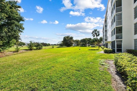 Copropriété à louer à Pompano Beach, Floride: 1 chambre, 89.19 m2 № 2085968 - photo 25