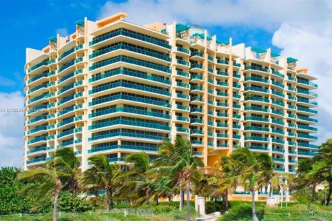 Condominio en venta en Miami Beach, Florida, 2 dormitorios, 144 m2 № 1934896 - foto 15