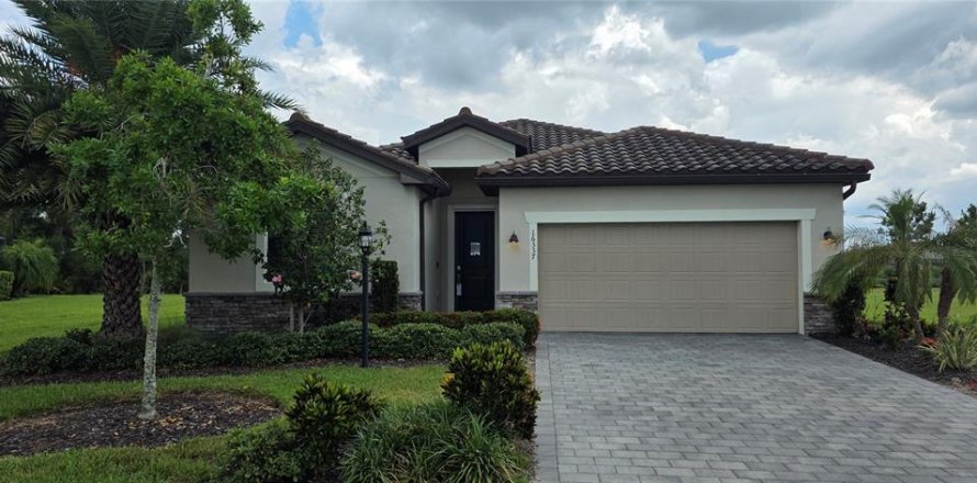 Villa ou maison à LORRAINE LAKES à Bradenton, Floride 4 chambres, 188.78 m2 № 2201582