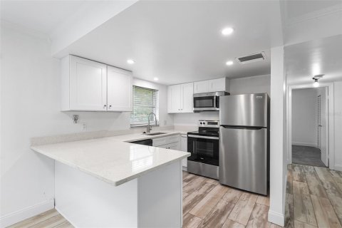 Appartement à louer à Saint Petersburg, Floride: 2 chambres, 89.19 m2 № 2400038 - photo 5
