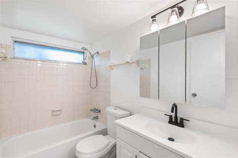 Appartement à louer à Saint Petersburg, Floride: 2 chambres, 89.19 m2 № 2400038 - photo 11