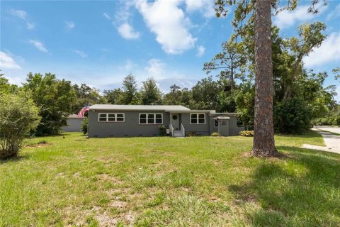 House in Sanford, Florida 3 bedrooms, 175.96 sq.m. № 1865807 - photo 2