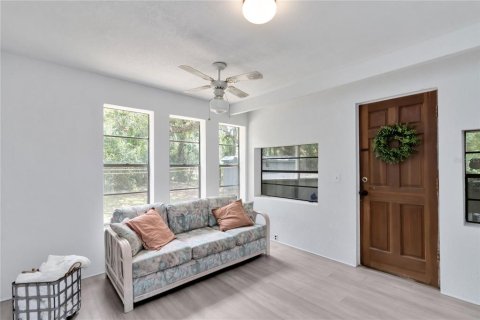 House in Sanford, Florida 3 bedrooms, 175.96 sq.m. № 1865807 - photo 19
