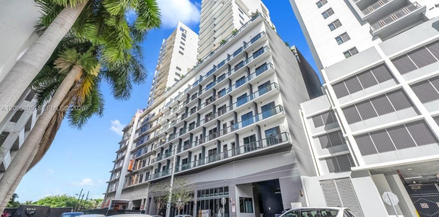 Studio à Condo à Miami, Floride  № 2384504