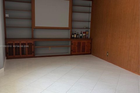 Снять в аренду виллу или дом в Холливуд, Флорида 3 спальни, 147.81м2, № 2066348 - фото 6