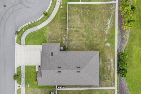 House in Saint Cloud, Florida 4 bedrooms, 195.75 sq.m. № 1835781 - photo 26