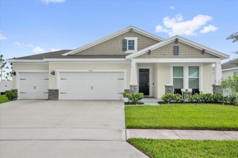 House in Saint Cloud, Florida 4 bedrooms, 195.75 sq.m. № 1835781 - photo 1