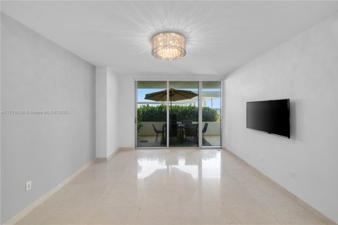 Condominio en venta en Miami Beach, Florida, 2 dormitorios, 131.92 m2 № 1708753 - foto 6