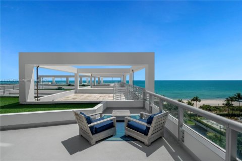 Condominio en venta en Miami Beach, Florida, 2 dormitorios, 131.92 m2 № 1708753 - foto 1