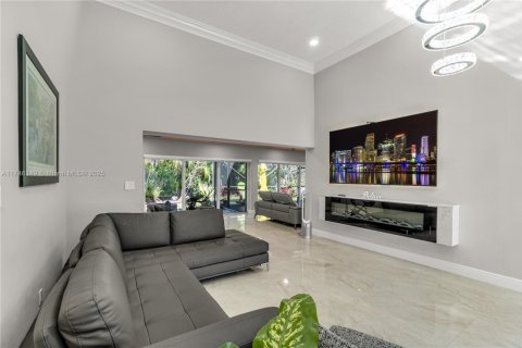 Villa ou maison à vendre à Tamarac, Floride: 3 chambres, 194.44 m2 № 1710534 - photo 3