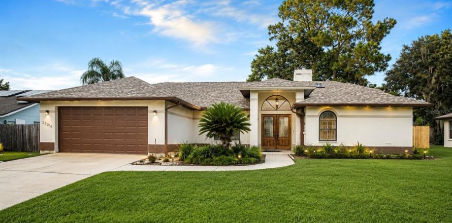 Villa ou maison à Plant City, Floride 3 chambres, 181.81 m2 № 2353472