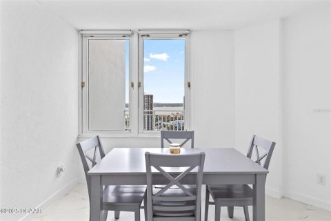 Condominio en venta en Daytona Beach, Florida, 2 dormitorios, 106 m2 № 1765408 - foto 16