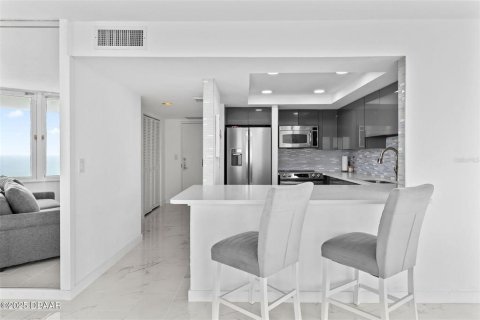 Condominio en venta en Daytona Beach, Florida, 2 dormitorios, 106 m2 № 1765408 - foto 8