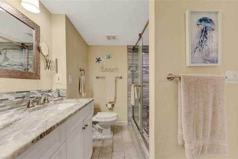 Condo in Sarasota, Florida, 1 bedroom  № 1732941 - photo 22
