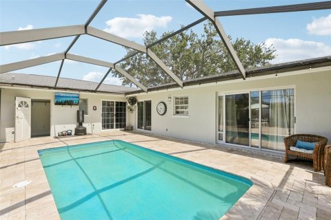 House in Largo, Florida 4 bedrooms, 162.21 sq.m. № 1759226 - photo 26