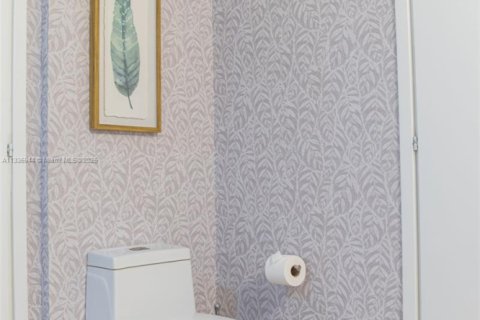 Condominio en alquiler en Miami, Florida, 1 dormitorio, 65.12 m2 № 1938105 - foto 15