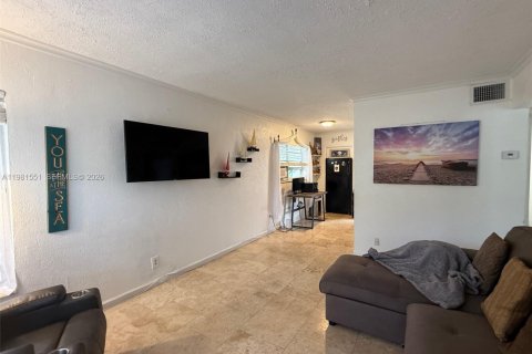 Villa ou maison à vendre à Fort Lauderdale, Floride: 3 chambres, 156.91 m2 № 2048002 - photo 13