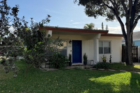 Villa ou maison à vendre à Fort Lauderdale, Floride: 3 chambres, 156.91 m2 № 2048002 - photo 2