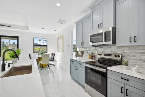 Casa en venta en Lehigh Acres, Florida, 3 dormitorios, 186.92 m2 № 2203648 - foto 6