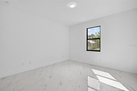 Casa en venta en Lehigh Acres, Florida, 3 dormitorios, 186.92 m2 № 2203648 - foto 12