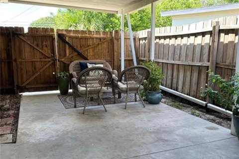 House in Seminole, Florida 2 bedrooms, 80.64 sq.m. № 2312707 - photo 20