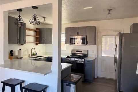 House in Seminole, Florida 2 bedrooms, 80.64 sq.m. № 2312707 - photo 11