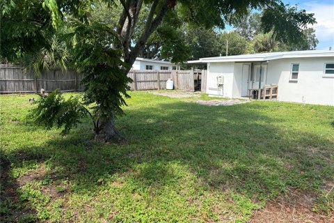 House in Seminole, Florida 2 bedrooms, 80.64 sq.m. № 2312707 - photo 28