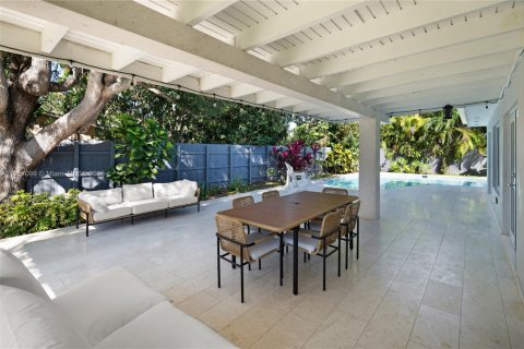 Villa ou maison à vendre à Palmetto Bay, Floride: 4 chambres, 246.28 m2 № 1973746 - photo 4