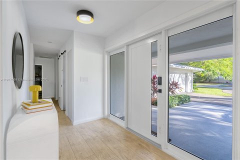 Villa ou maison à vendre à Palmetto Bay, Floride: 4 chambres, 246.28 m2 № 1973746 - photo 14