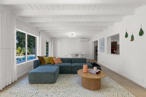 Villa ou maison à vendre à Palmetto Bay, Floride: 4 chambres, 246.28 m2 № 1973746 - photo 21